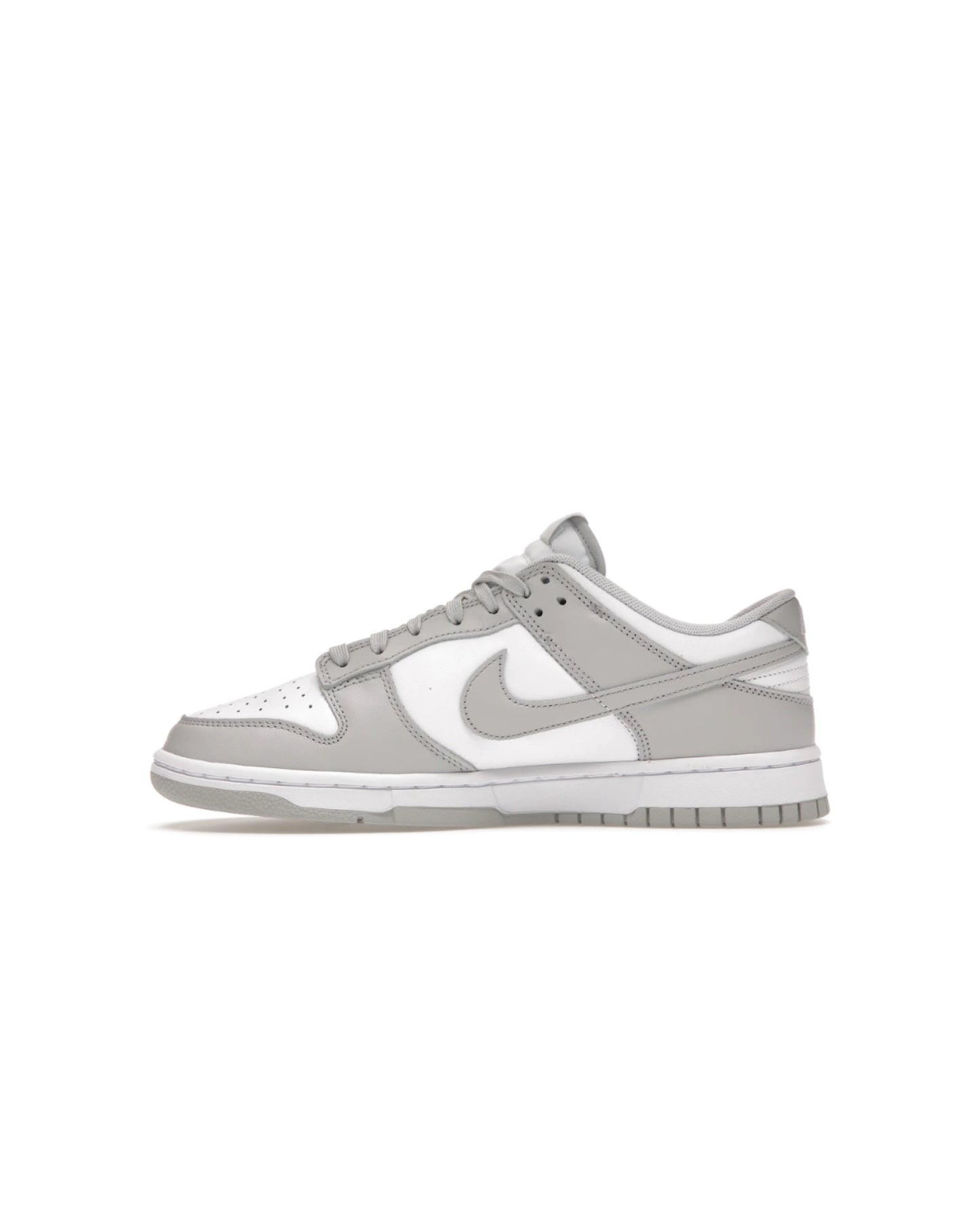 Sb Dunk Low
Grey Fog