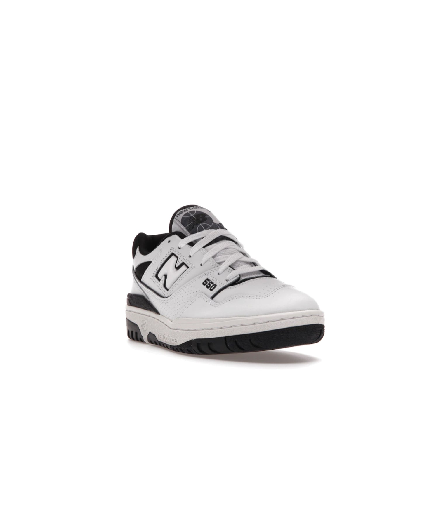 NB 550 “white black”