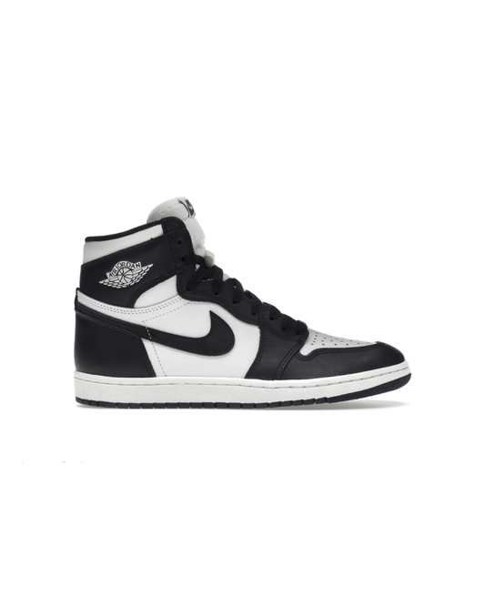 Jordan 1  “Black & White”