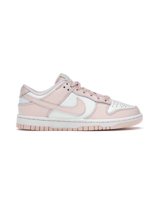 Sb Dunk Low
Orange Pearl (Women's)